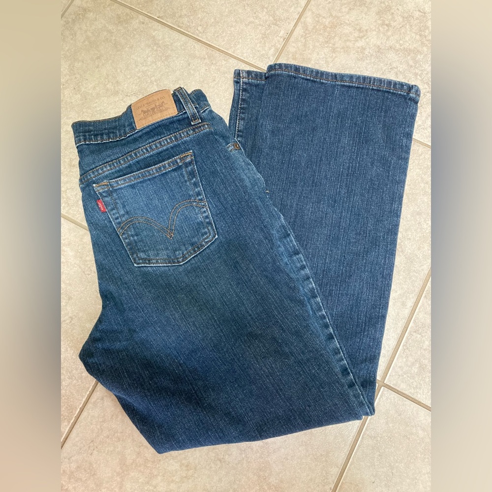 COPY - Levi’s Women’s 550 Size 12x30 Classic relaxed bootcut 99%cotton 1% Spand…
